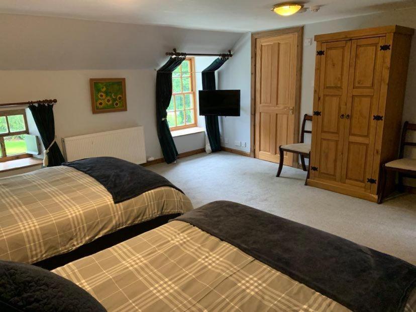 ลอดจ์ แอท ลอคไซด์ Bed & Breakfast Bridgend of Lintrathen ภายนอก รูปภาพ