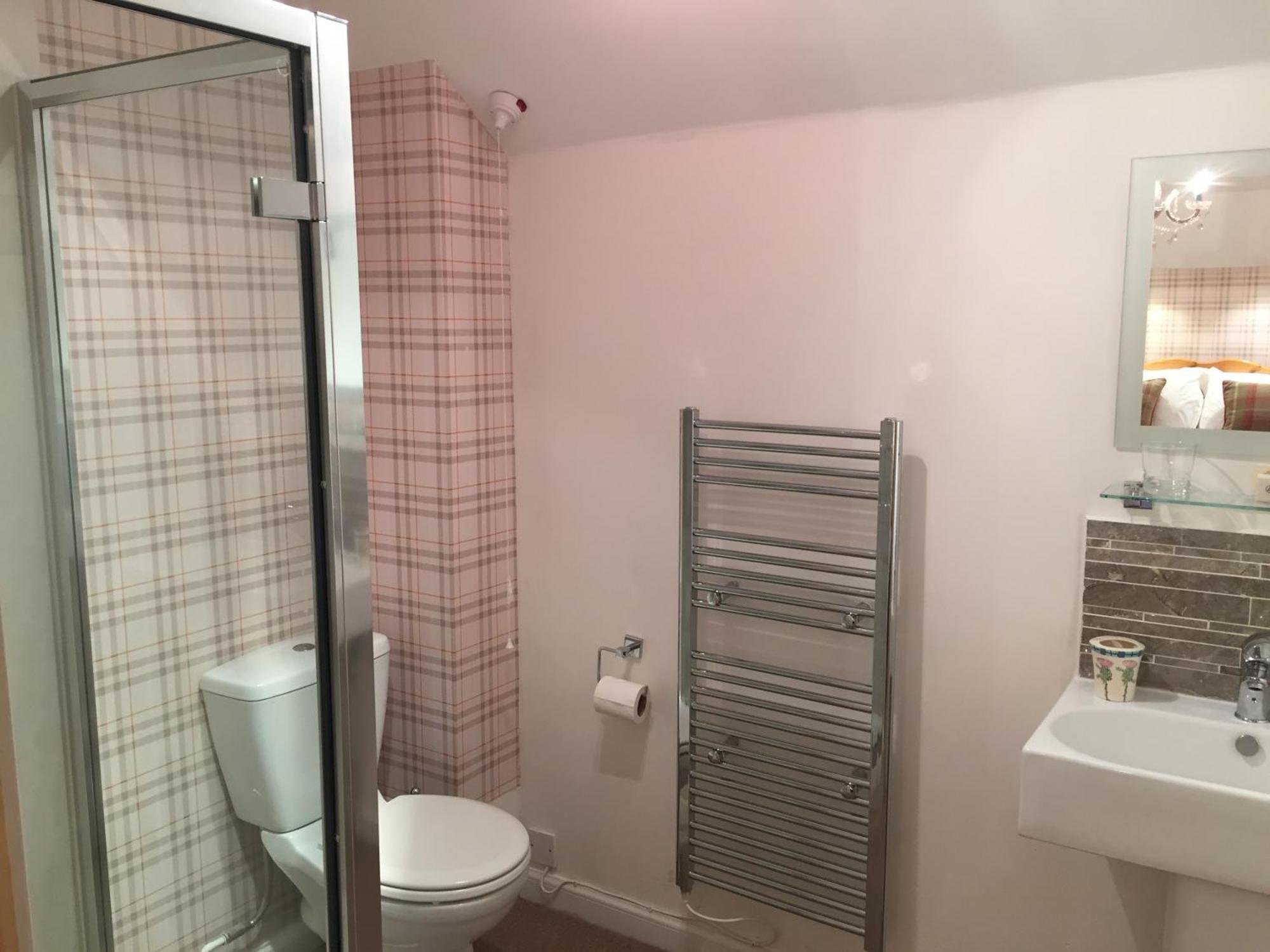 ลอดจ์ แอท ลอคไซด์ Bed & Breakfast Bridgend of Lintrathen ภายนอก รูปภาพ