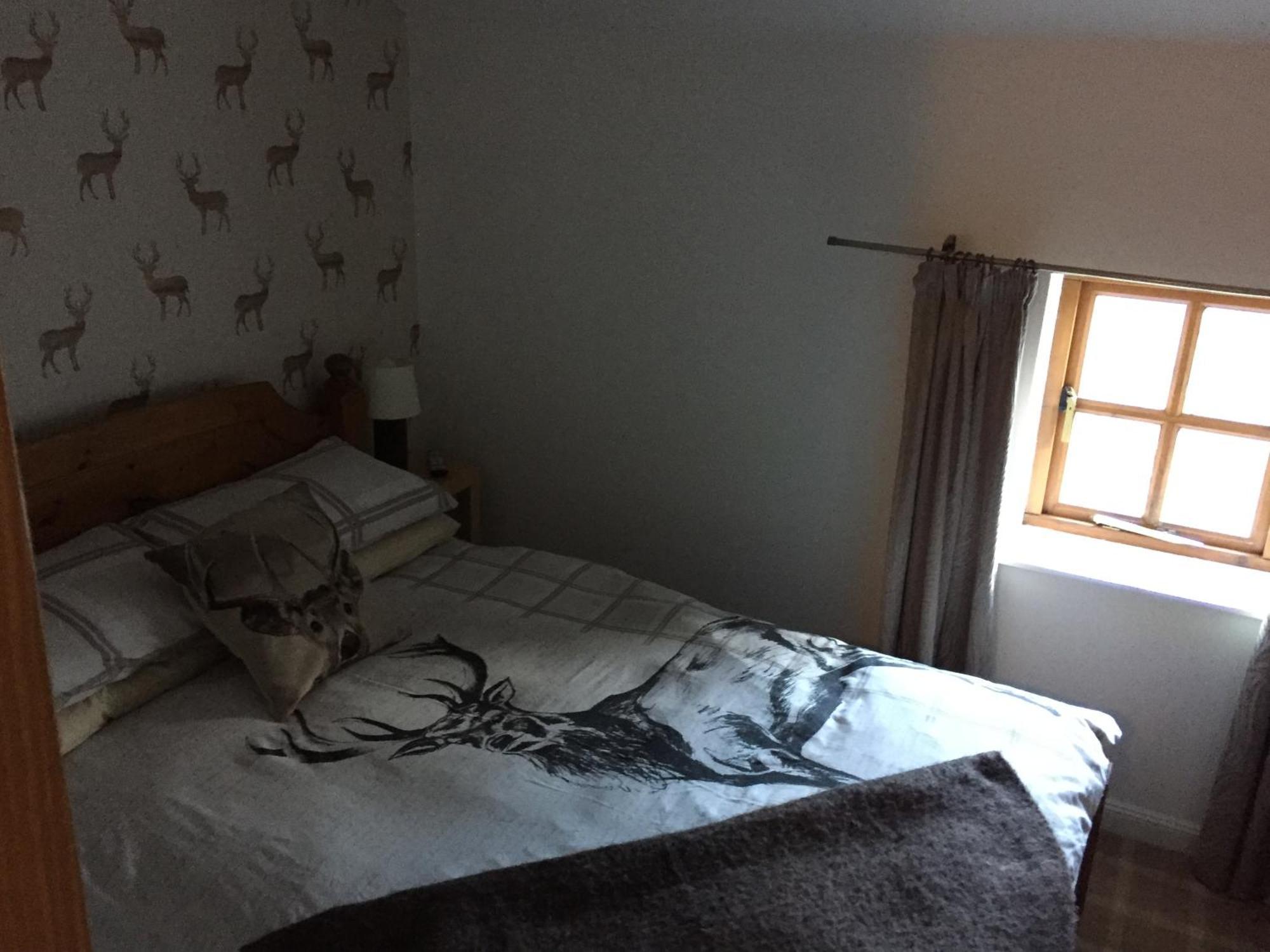 ลอดจ์ แอท ลอคไซด์ Bed & Breakfast Bridgend of Lintrathen ภายนอก รูปภาพ