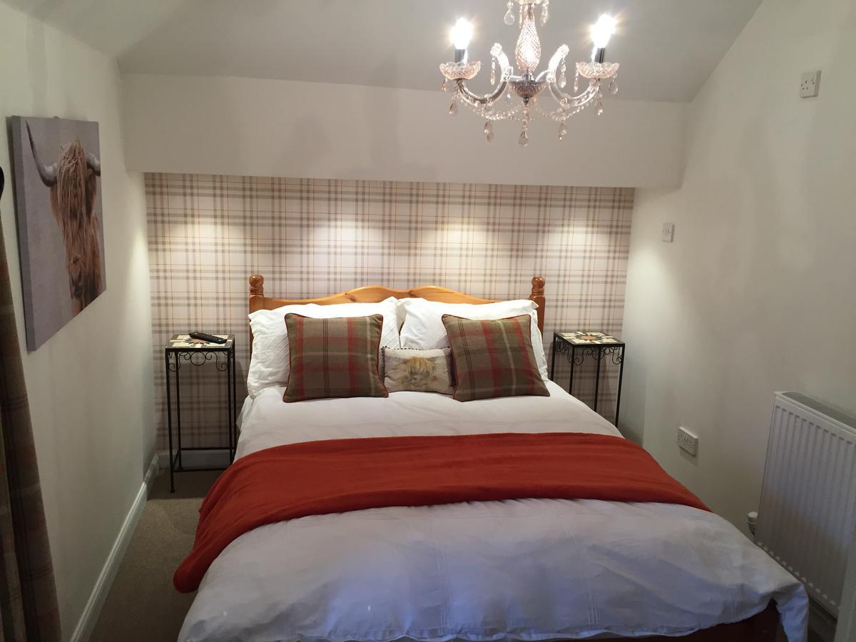 ลอดจ์ แอท ลอคไซด์ Bed & Breakfast Bridgend of Lintrathen ภายนอก รูปภาพ
