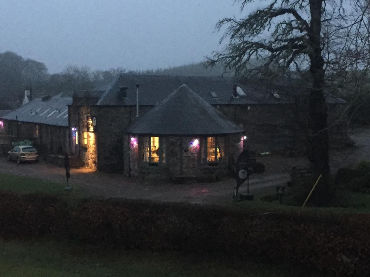 ลอดจ์ แอท ลอคไซด์ Bed & Breakfast Bridgend of Lintrathen ภายนอก รูปภาพ