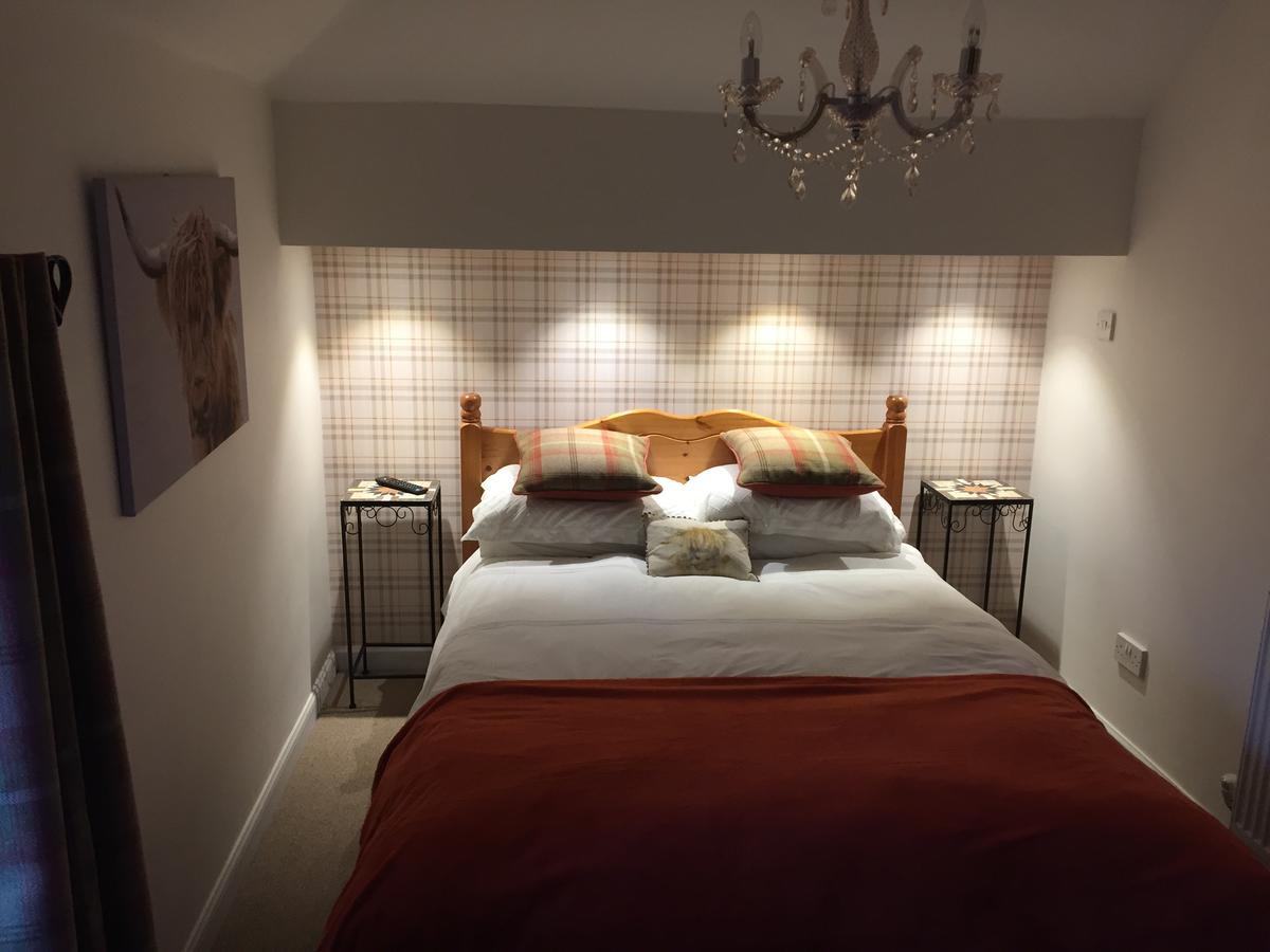 ลอดจ์ แอท ลอคไซด์ Bed & Breakfast Bridgend of Lintrathen ภายนอก รูปภาพ