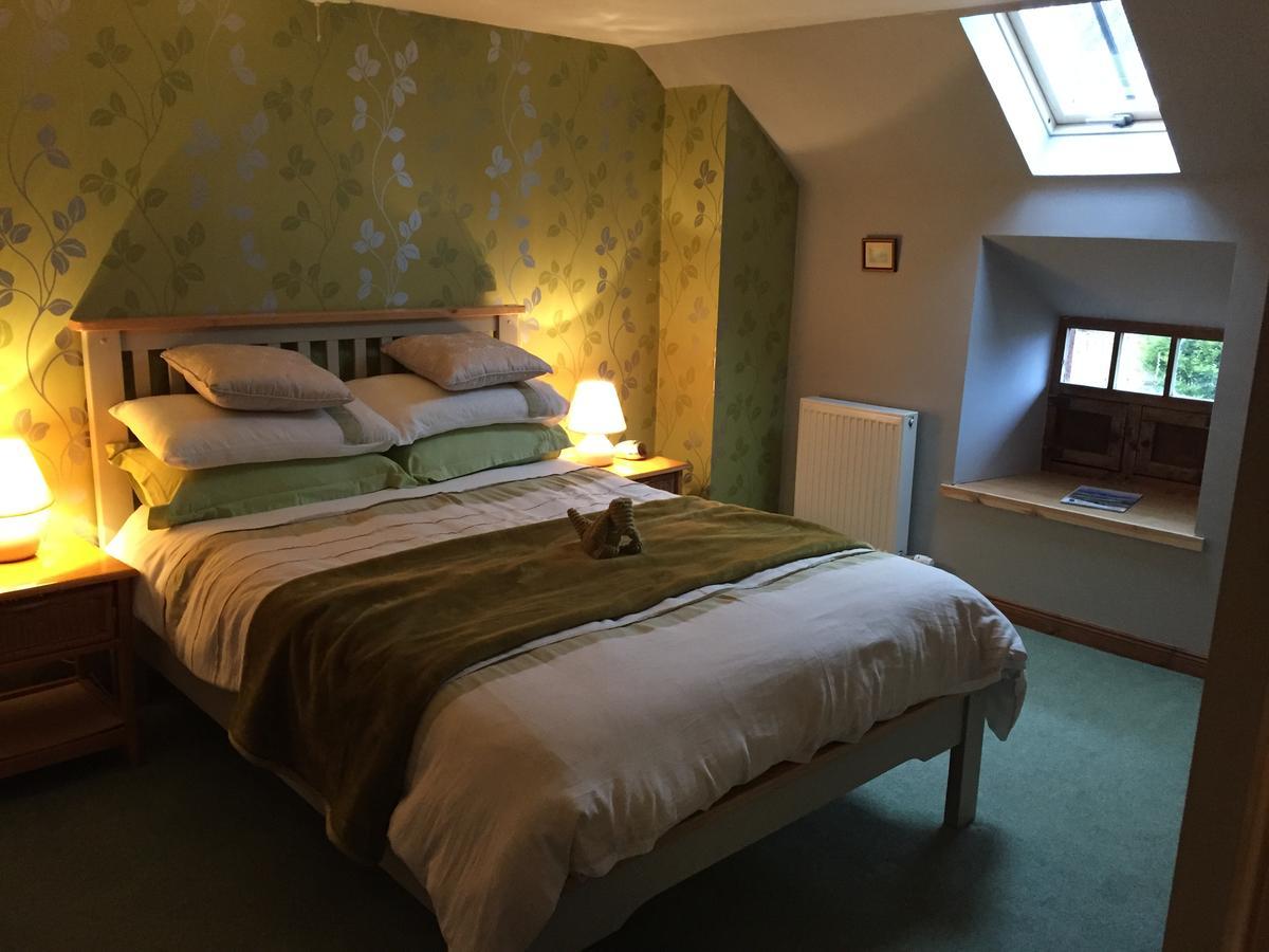 ลอดจ์ แอท ลอคไซด์ Bed & Breakfast Bridgend of Lintrathen ภายนอก รูปภาพ