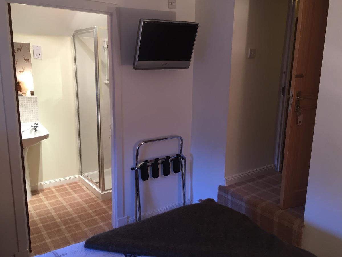 ลอดจ์ แอท ลอคไซด์ Bed & Breakfast Bridgend of Lintrathen ภายนอก รูปภาพ