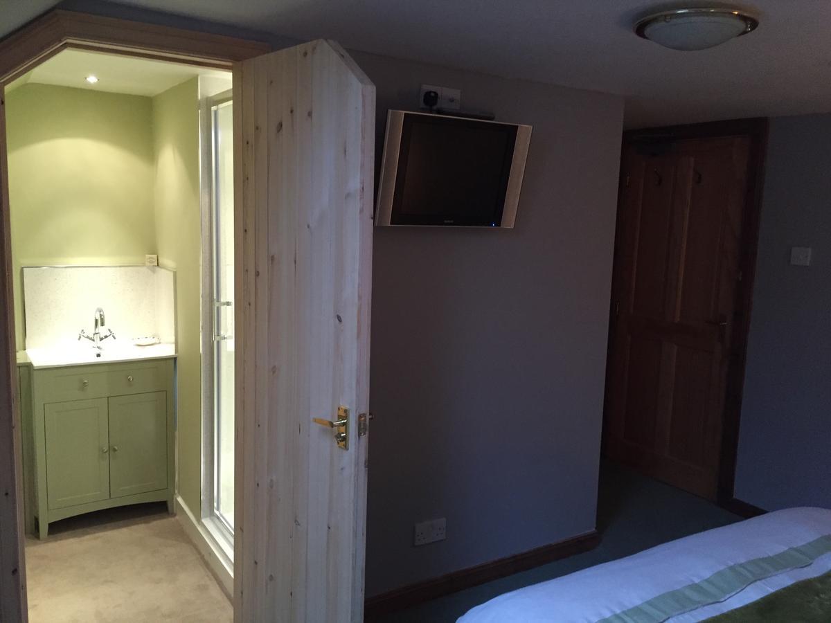 ลอดจ์ แอท ลอคไซด์ Bed & Breakfast Bridgend of Lintrathen ภายนอก รูปภาพ