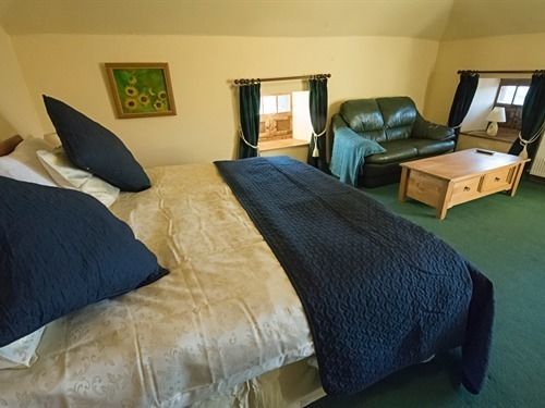 ลอดจ์ แอท ลอคไซด์ Bed & Breakfast Bridgend of Lintrathen ภายนอก รูปภาพ